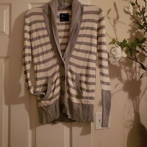 American Eagle cardigan